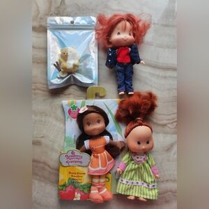Lot Of Strawberry Shortcake Items